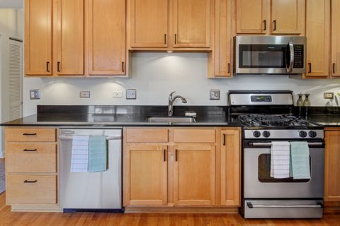 Tiny photo for 2124 N Hudson Avenue #303, Chicago, IL 60614 (MLS # 12551139)