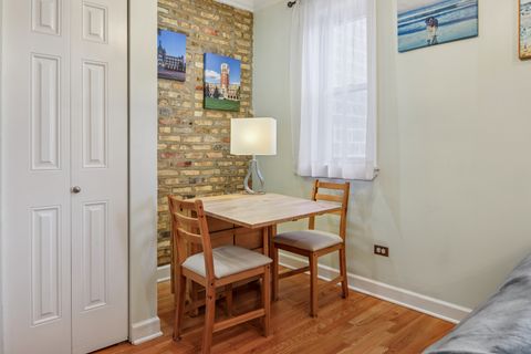 Tiny photo for 2124 N Hudson Avenue #303, Chicago, IL 60614 (MLS # 12551139)