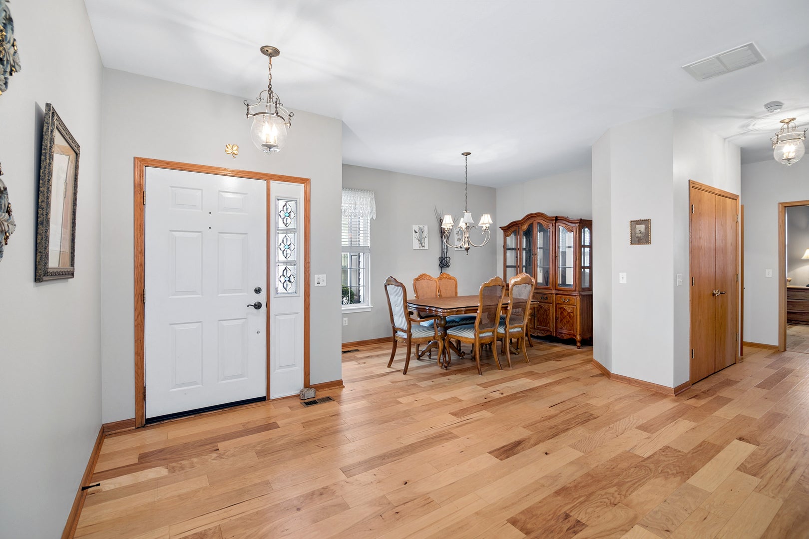 1561 W Cadillac Circle