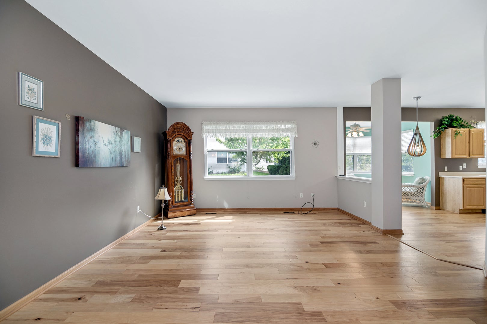 1561 W Cadillac Circle