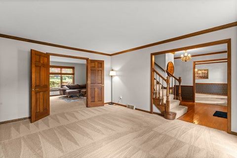 Tiny photo for 2120 Forest Ridge Road, St. Charles, IL 60174 (MLS # 12798095)