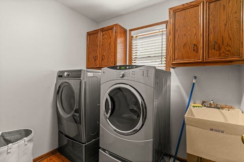 Tiny photo for 2120 Forest Ridge Road, St. Charles, IL 60174 (MLS # 12798095)