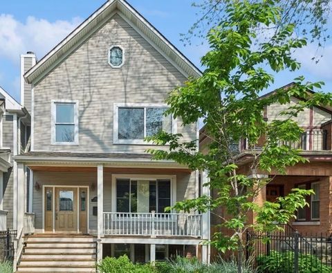 3035 N Leavitt Street 1 Chicago IL 60618