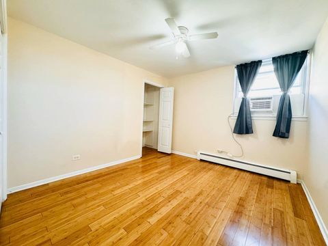 Tiny photo for 5815 N SPAULDING Avenue #2B, Chicago, IL 60659 (MLS # 12575638)