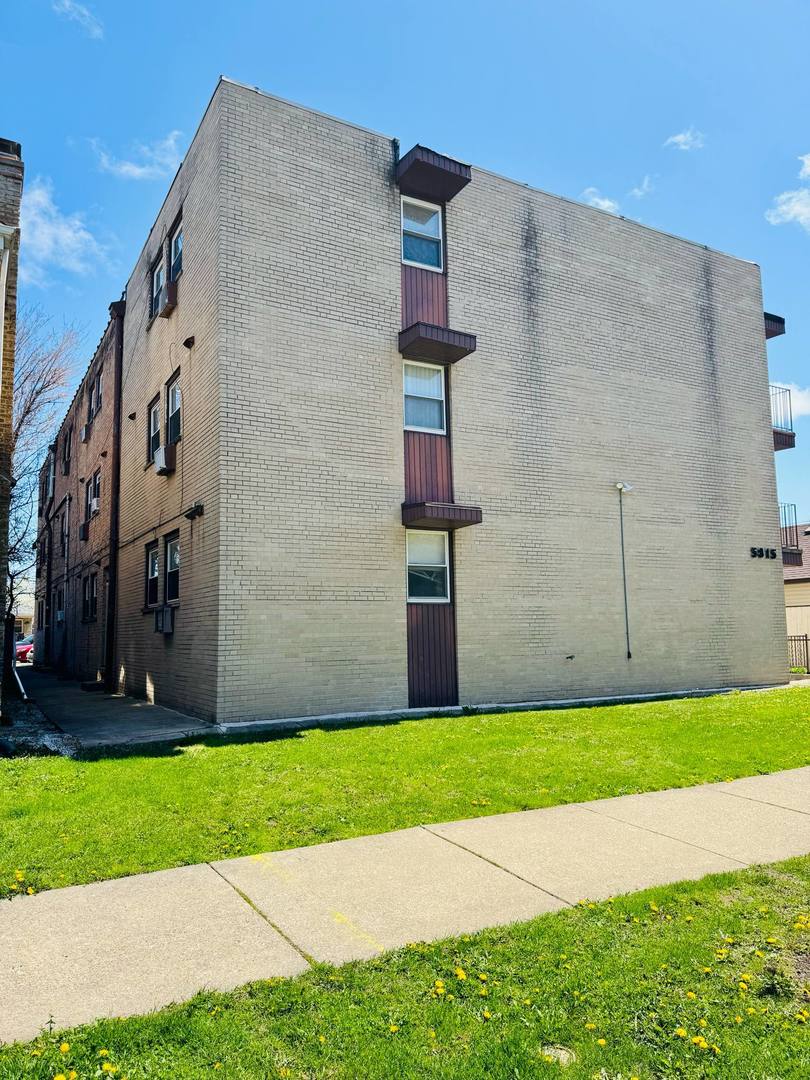 5815 N SPAULDING Avenue 2B