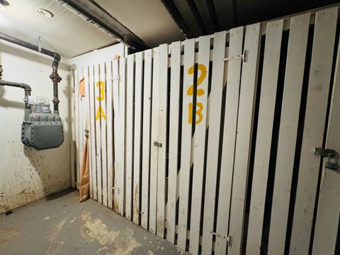 Tiny photo for 5815 N SPAULDING Avenue #2B, Chicago, IL 60659 (MLS # 12575638)