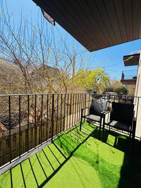 Tiny photo for 5815 N SPAULDING Avenue #2B, Chicago, IL 60659 (MLS # 12575638)