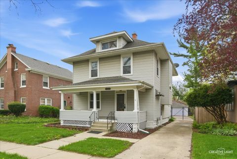 Photo of 906 Garfield Avenue, Aurora, IL 60506 (MLS # 12628438)