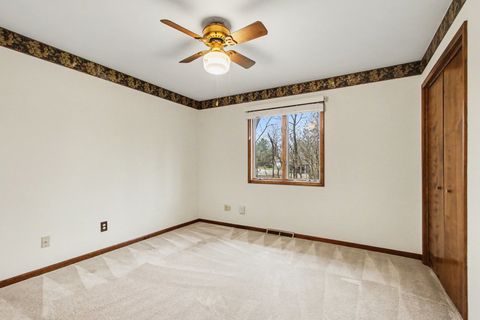 Tiny photo for 186 Wexford Road, Valparaiso, IN 46385 (MLS # 12608250)