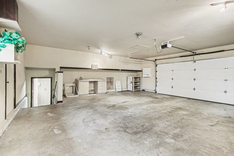 Tiny photo for 186 Wexford Road, Valparaiso, IN 46385 (MLS # 12608250)