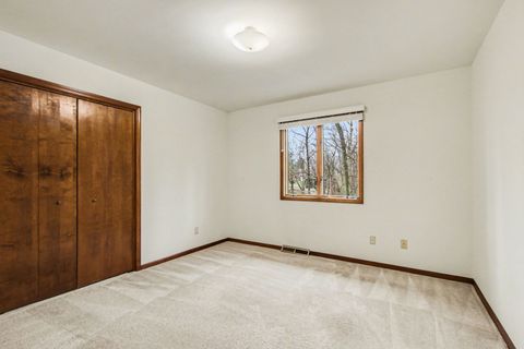 Tiny photo for 186 Wexford Road, Valparaiso, IN 46385 (MLS # 12608250)