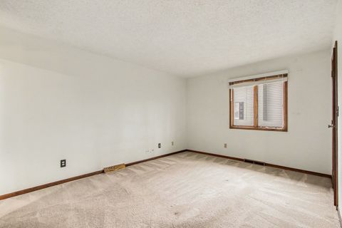Tiny photo for 186 Wexford Road, Valparaiso, IN 46385 (MLS # 12608250)
