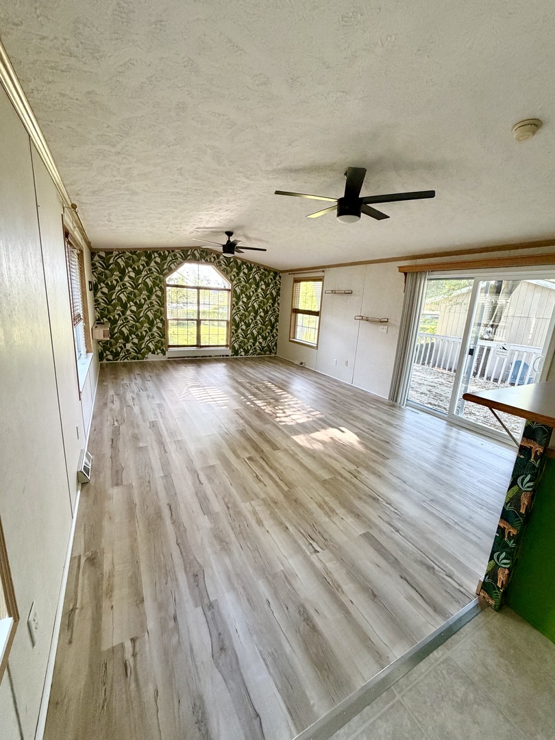 1009 Bay Road 23