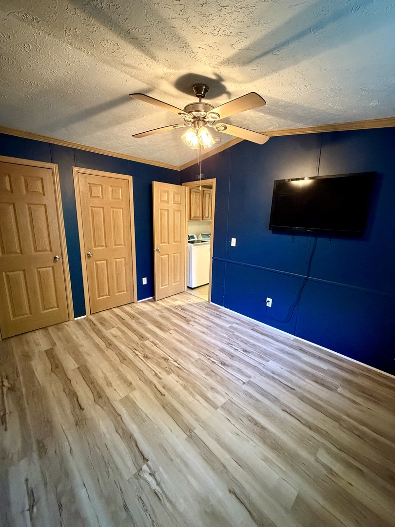 1009 Bay Road 23