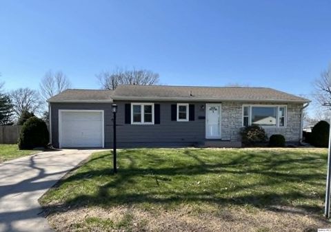 Photo of 723 E Brennan Drive, Quincy, IL 62301 (MLS # 12608892)