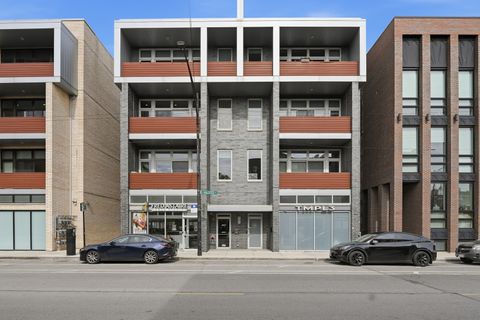 Photo of 2825 N Halsted Street #3N, Chicago, IL 60657 (MLS # 12658480)