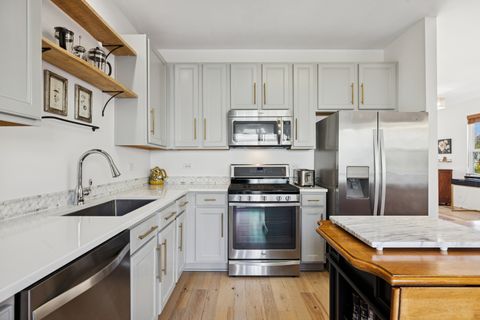 Tiny photo for 152 Jackson Street, Gilberts, IL 60136 (MLS # 12496432)