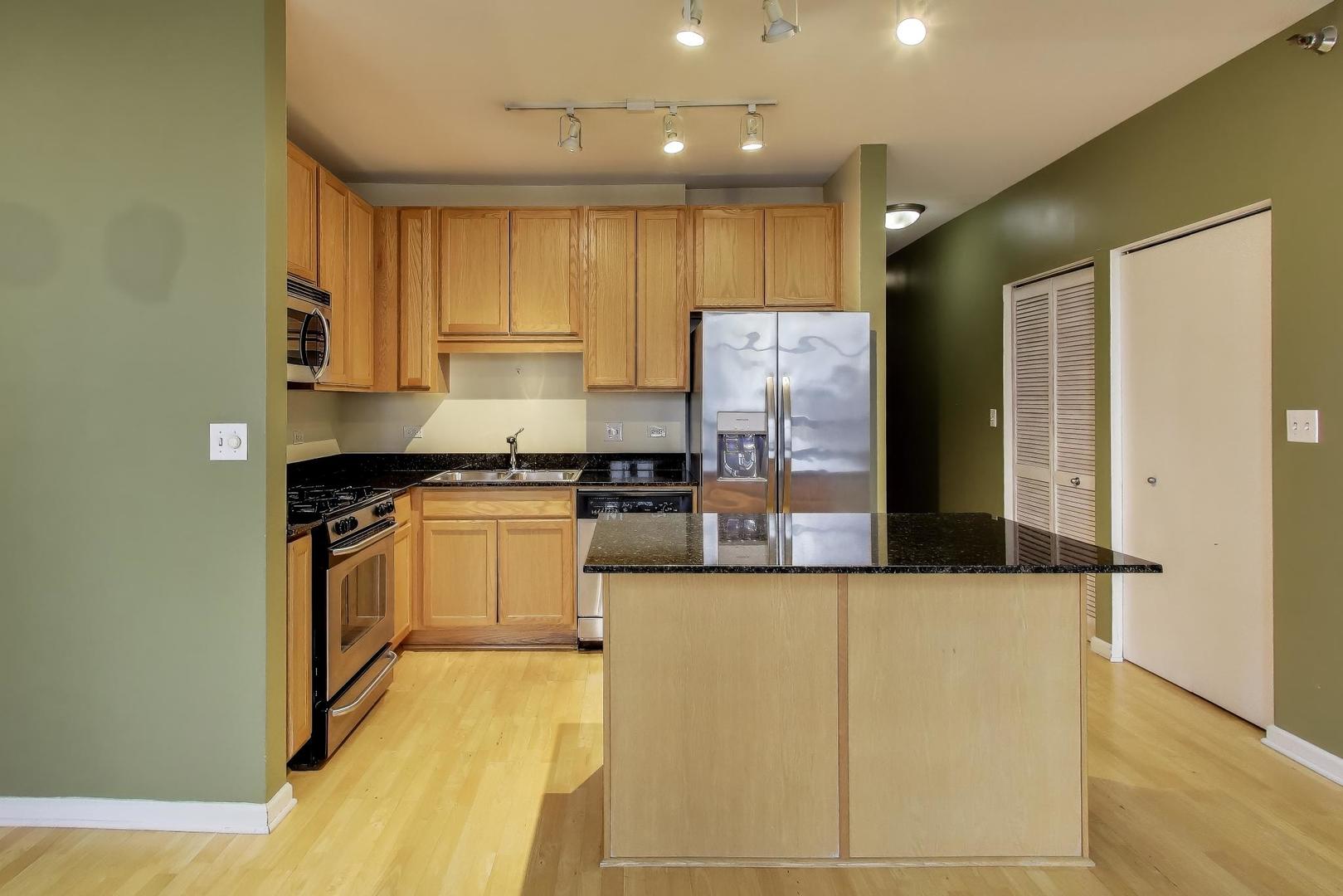 1255 S STATE Street 1017