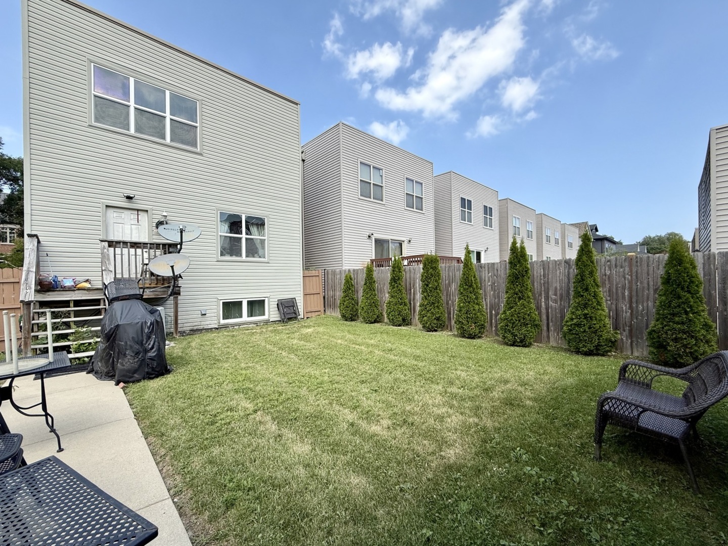 3133 W Wallen Avenue