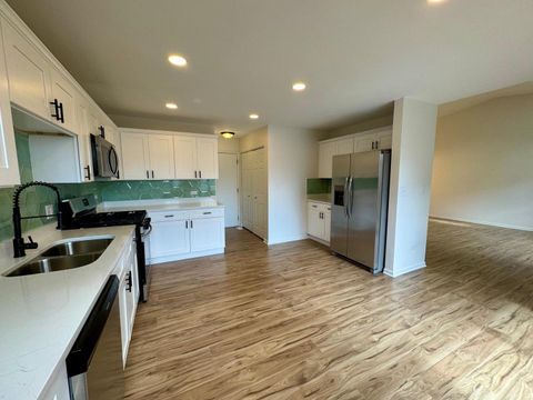 Tiny photo for 418 Farmbrook Court, Romeoville, IL 60446 (MLS # 12462922)