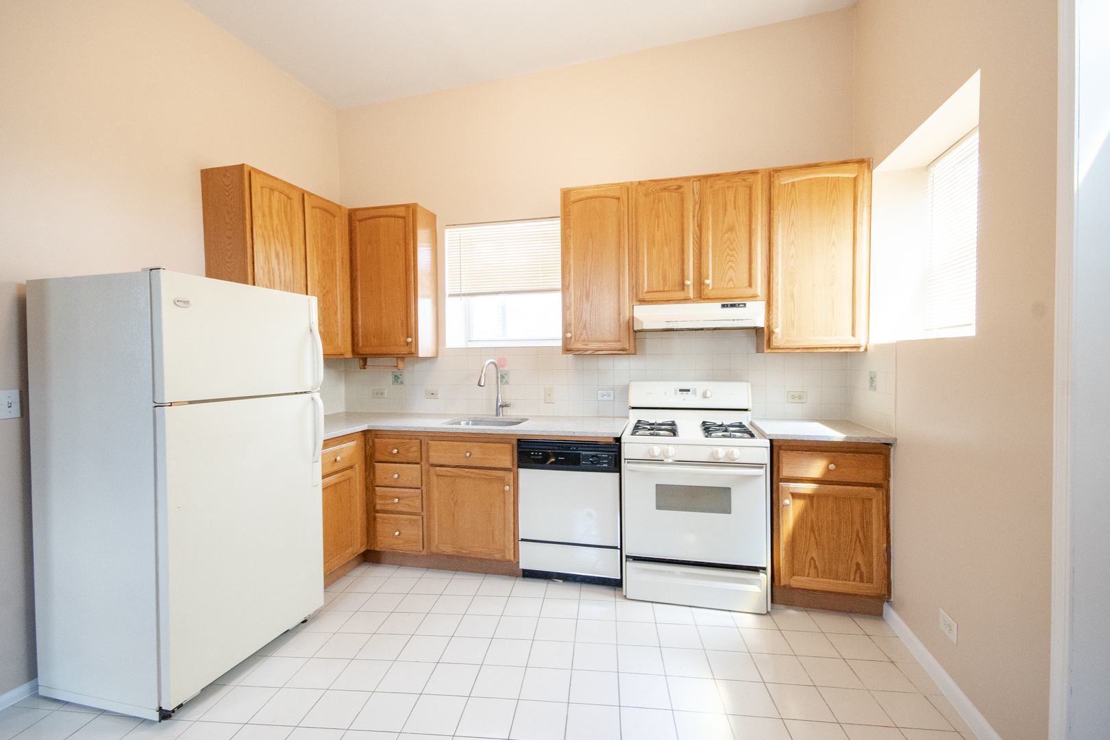 2849 W Belmont Avenue 2R