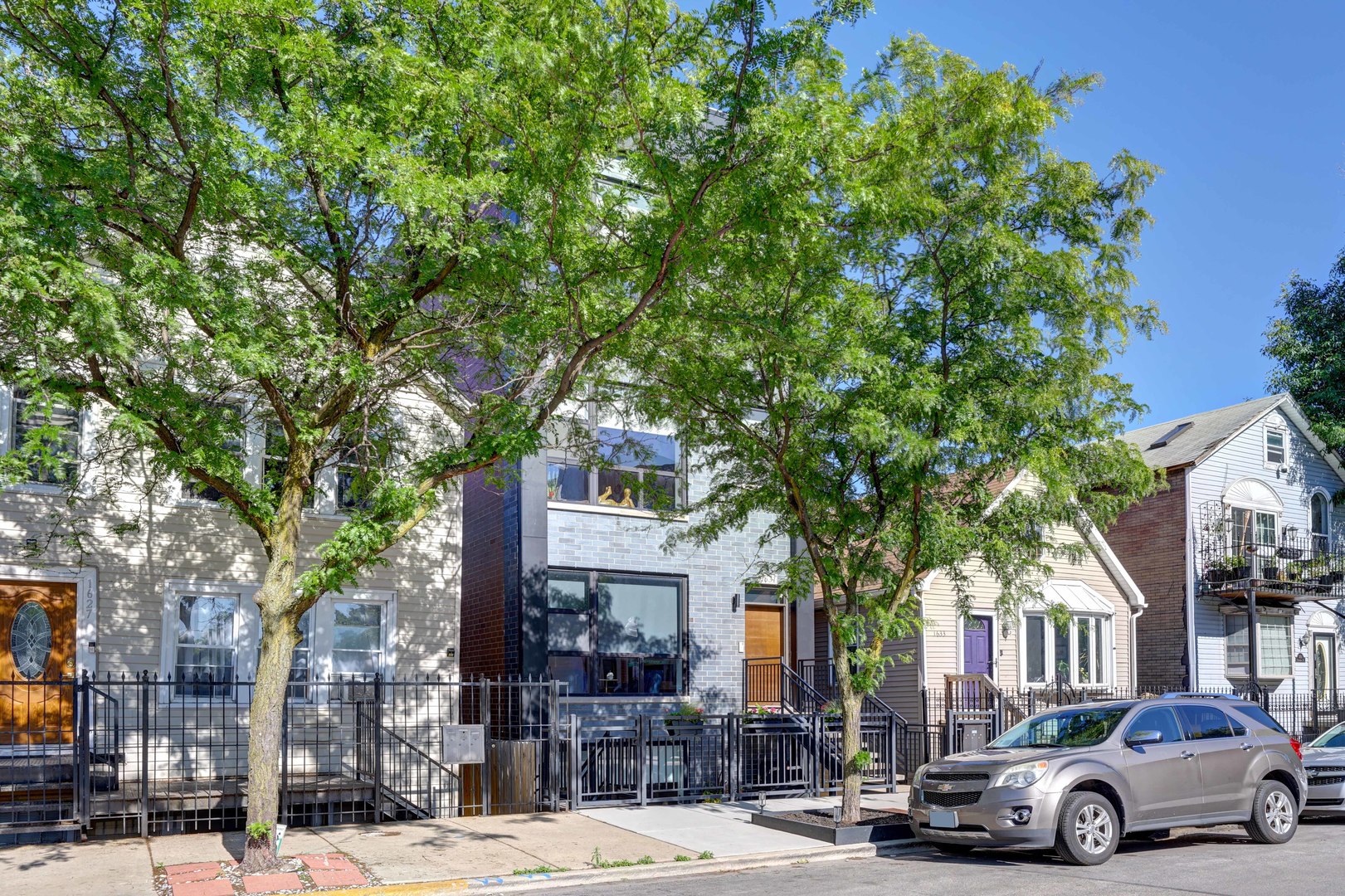 1631 S Carpenter Street 1