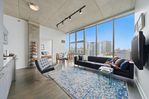 Tiny photo for 1720 S Michigan Avenue #809, Chicago, IL 60616 (MLS # 12631128)