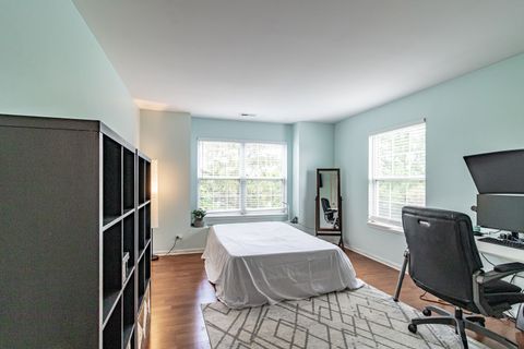 Tiny photo for 802 Stonewall Court, Schaumburg, IL 60173 (MLS # 12469211)