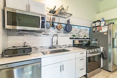 Tiny photo for 802 Stonewall Court, Schaumburg, IL 60173 (MLS # 12469211)