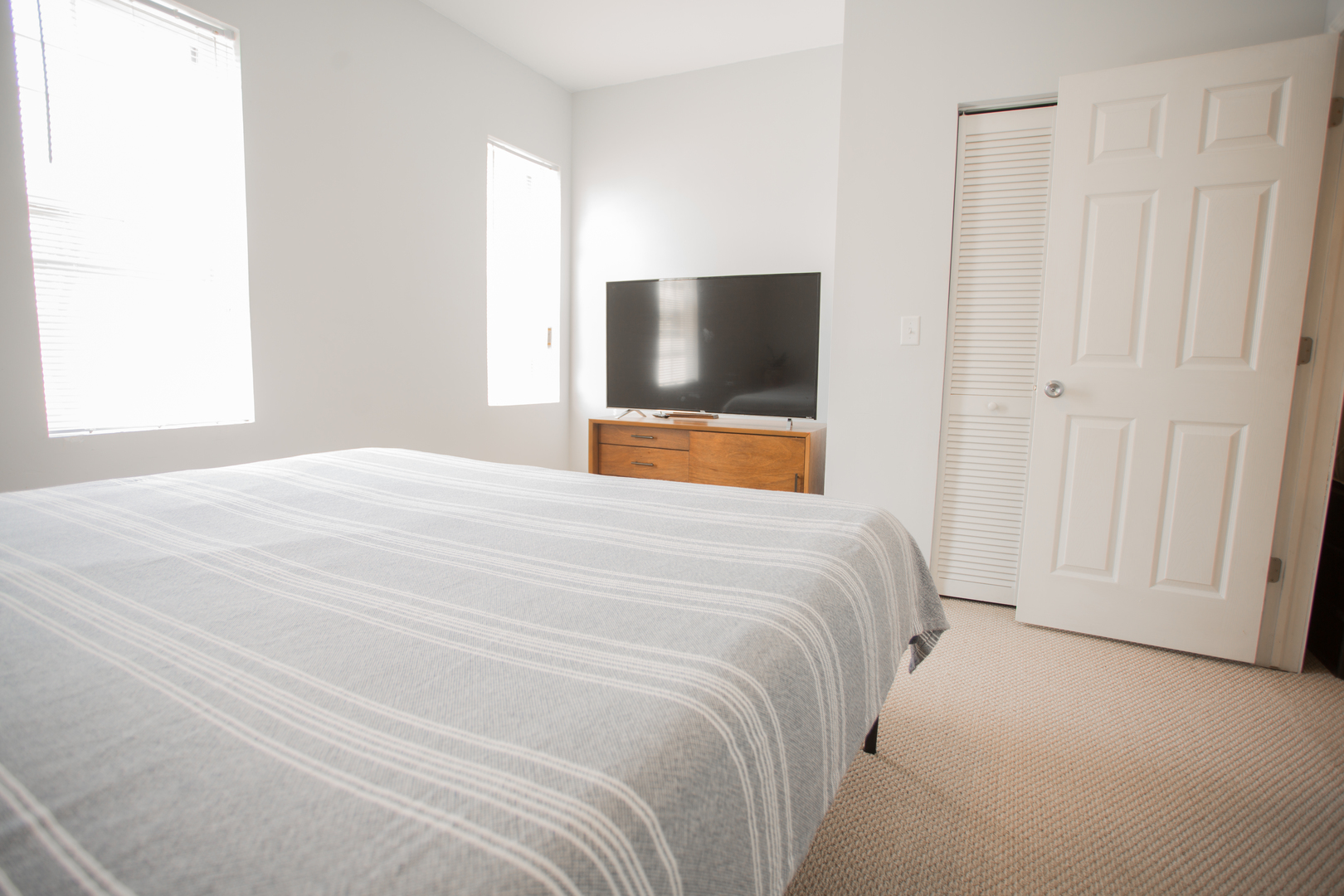 10435 S CORLISS Avenue