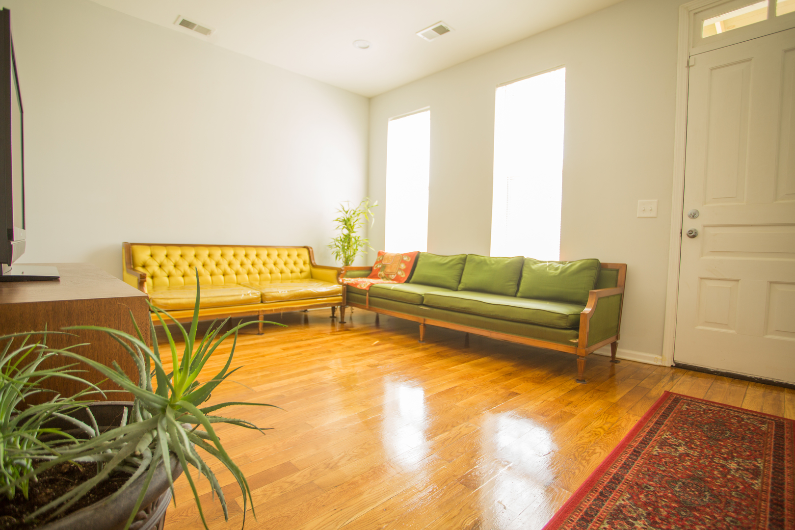 10435 S CORLISS Avenue