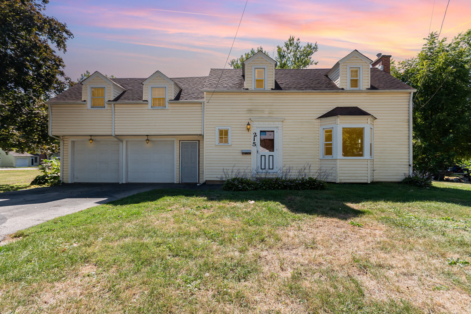 215 W Rock Street