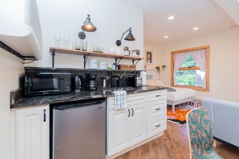 Tiny photo for 658 W WILLOW Street, Chicago, IL 60614 (MLS # 12438586)