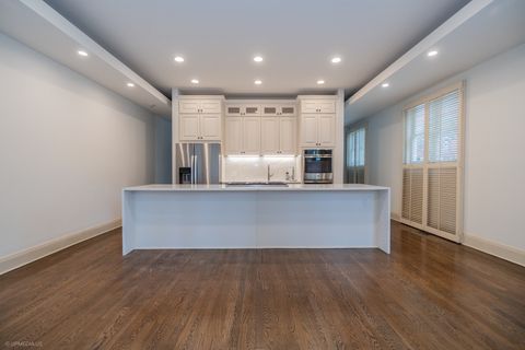 Tiny photo for 658 W WILLOW Street, Chicago, IL 60614 (MLS # 12438586)