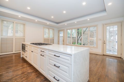 Tiny photo for 658 W WILLOW Street, Chicago, IL 60614 (MLS # 12438586)