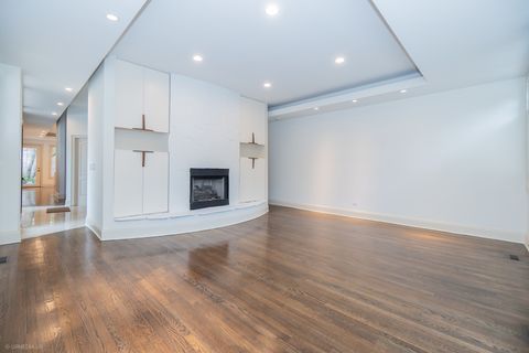 Tiny photo for 658 W WILLOW Street, Chicago, IL 60614 (MLS # 12438586)
