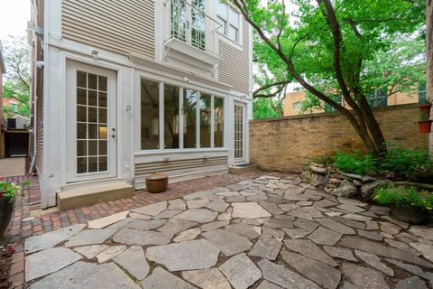 Tiny photo for 658 W WILLOW Street, Chicago, IL 60614 (MLS # 12438586)