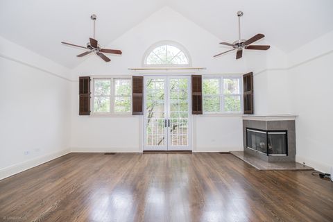 Tiny photo for 658 W WILLOW Street, Chicago, IL 60614 (MLS # 12438586)