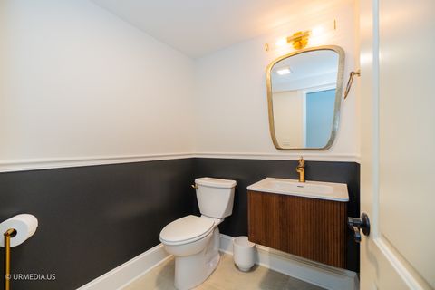 Tiny photo for 658 W WILLOW Street, Chicago, IL 60614 (MLS # 12438586)
