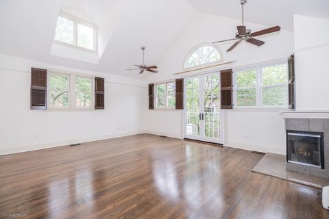 Tiny photo for 658 W WILLOW Street, Chicago, IL 60614 (MLS # 12438586)