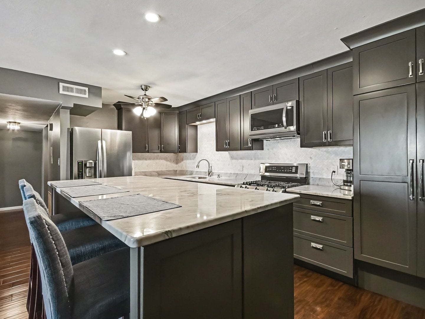 9840 S Pulaski Road 314