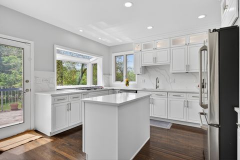 Tiny photo for 309 Dundee Road, Barrington, IL 60010 (MLS # 12627351)