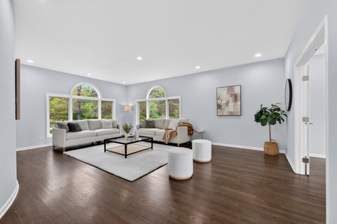 Tiny photo for 309 Dundee Road, Barrington, IL 60010 (MLS # 12627351)