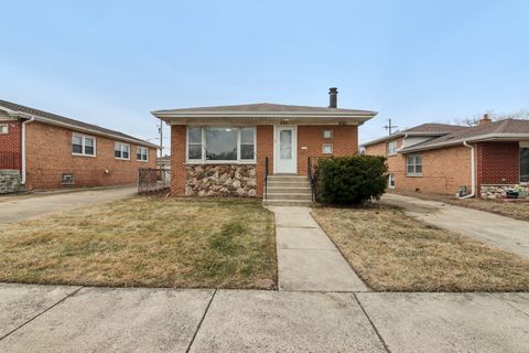 Photo of 270 Madison Avenue, Calumet City, IL 60409 (MLS # 12581833)