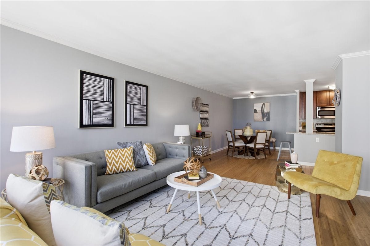 155 N Harbor Drive 4905