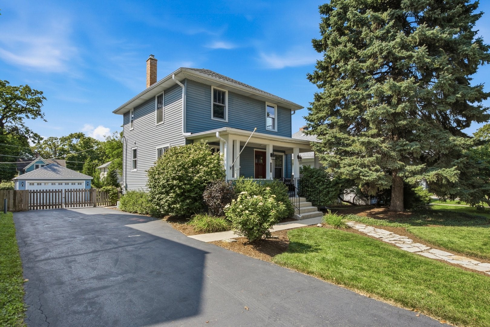 4712 Main Street