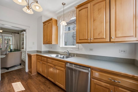 Tiny photo for 4712 Main Street, Downers Grove, IL 60515 (MLS # 12664420)