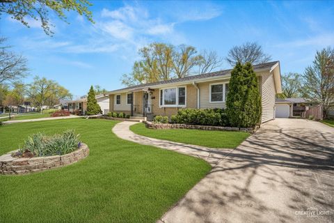 Tiny photo for 607 Grace Lane, Schaumburg, IL 60193 (MLS # 12626751)