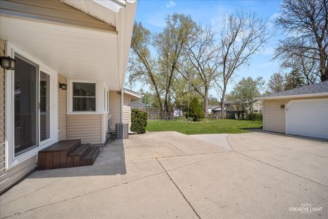 Tiny photo for 607 Grace Lane, Schaumburg, IL 60193 (MLS # 12626751)