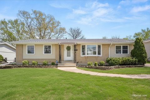 Tiny photo for 607 Grace Lane, Schaumburg, IL 60193 (MLS # 12626751)